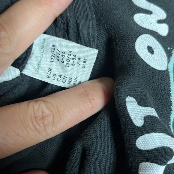 Kids H&M x Smiley World hoodie normal signs of wear 6x fits 5/6. - Picture 4 of 4